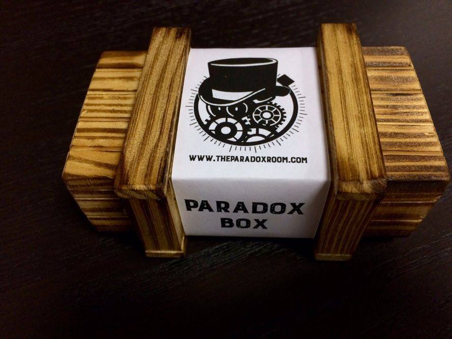 regala la Paradox Box